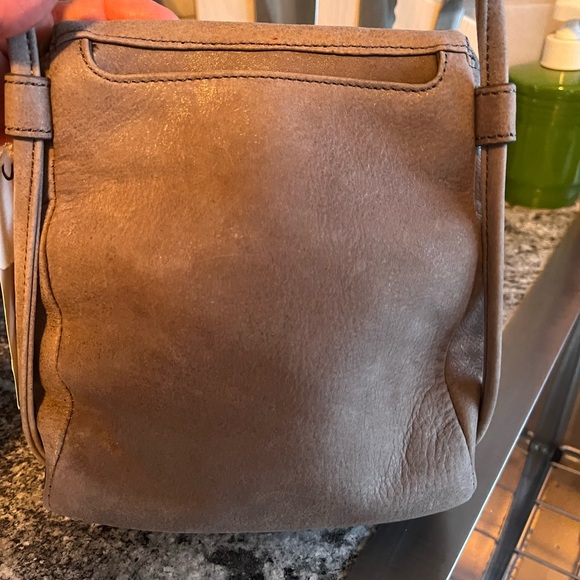 HOBO Stream Convertible Leather Backpack Titanium SO-82286 NWT - Picture 3 of 8